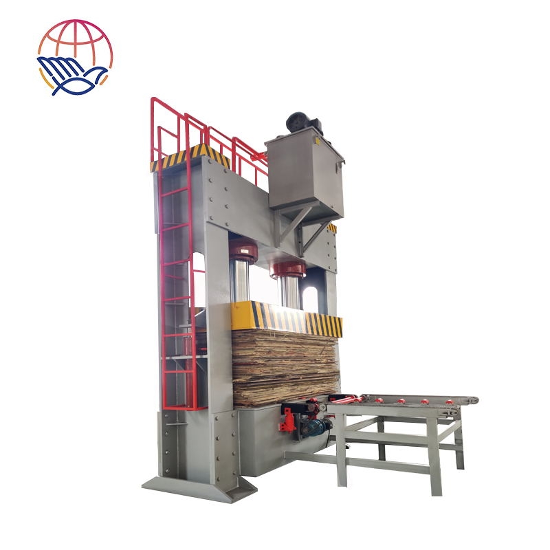 Máquina de prensado en frío de chapa de laminación de puertas de madera para máquina de fabricación de madera contrachapada